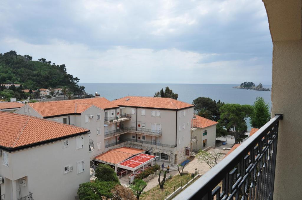 Seaside Apartments Petrovac Exterior foto